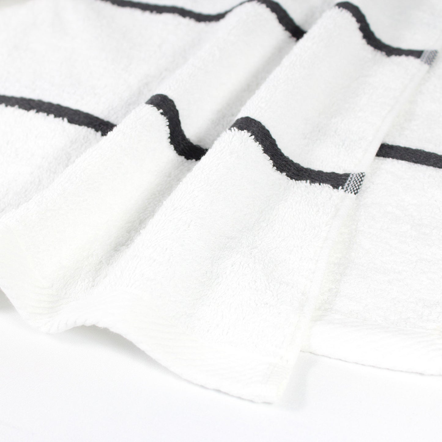 Oxford 30x60 Horizontal Stripe White Pool Towels