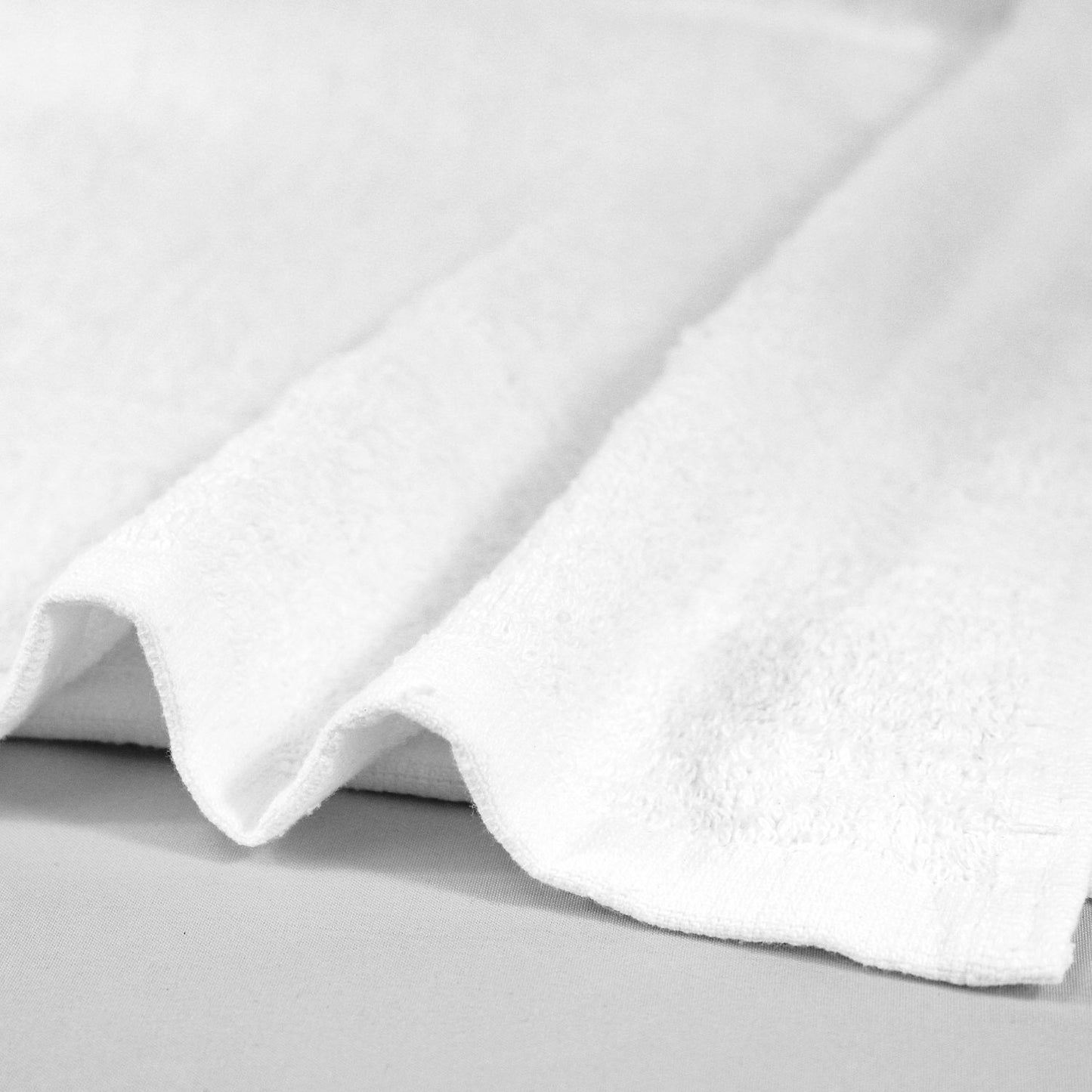 27x52 White Bath Towels, 12 lb/dz